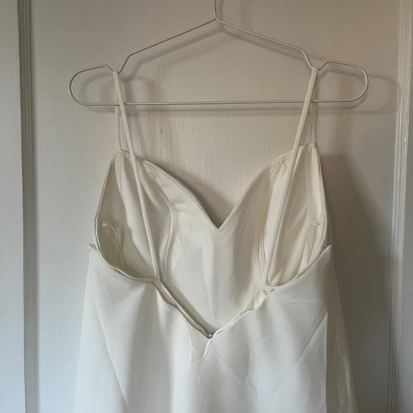 Markarian-Inspired Wedding Dress w/ Removable Train - Picture 7 of 10